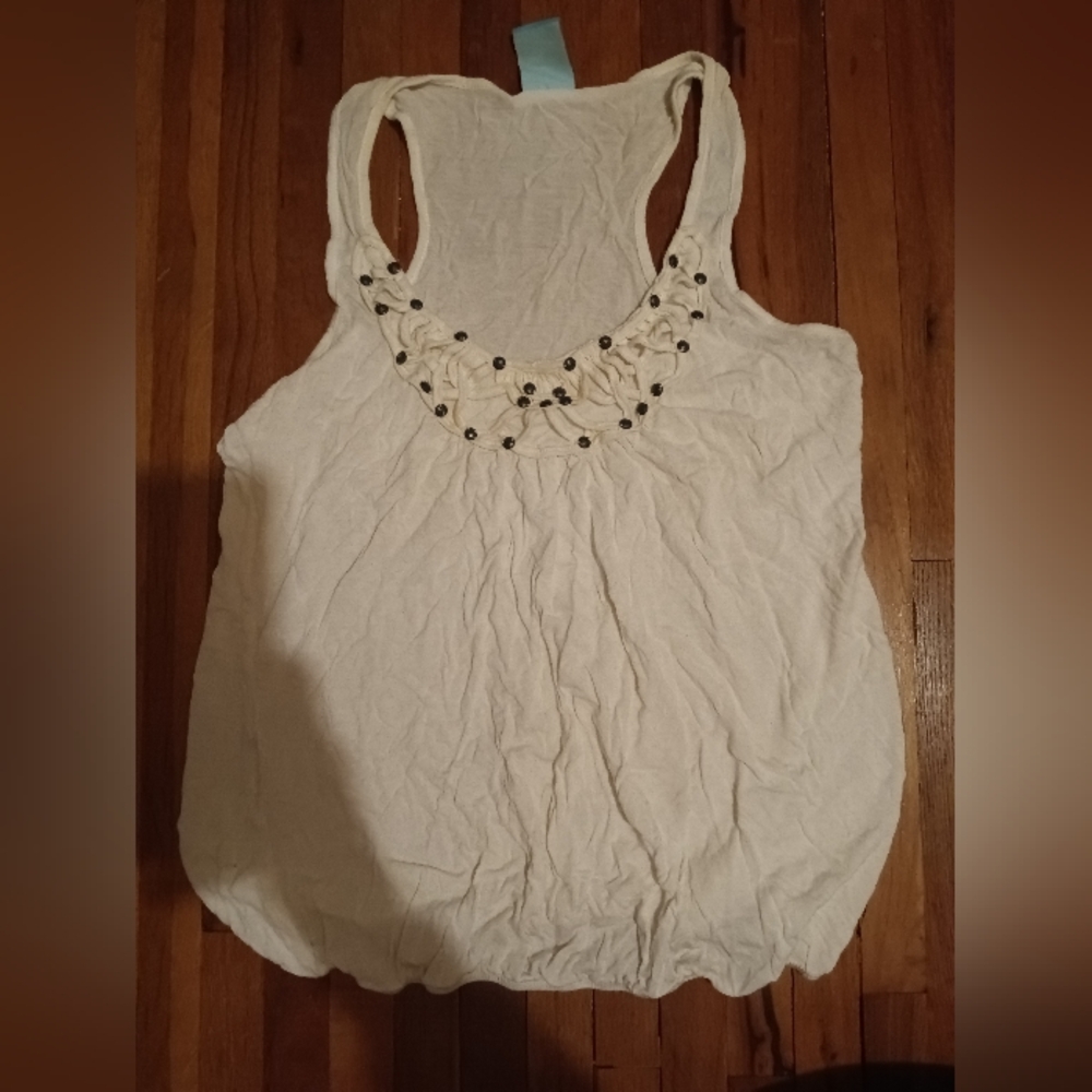 Elegant White Sleeveless Top